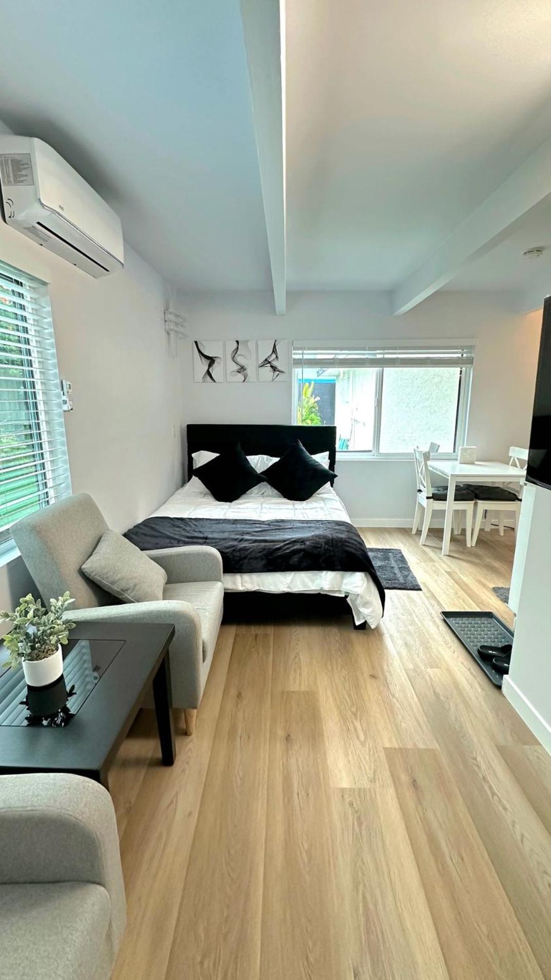 Modern Studio Stylish &Cozy Back Unit Los Angeles Buitenkant foto